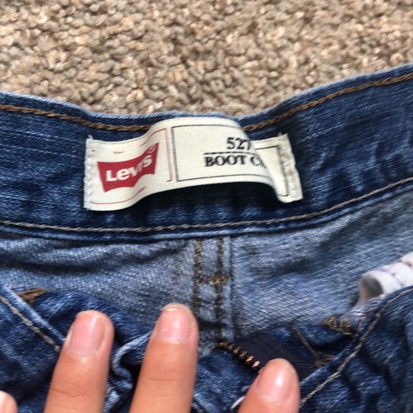 Levi shorts - Picture 2 of 4